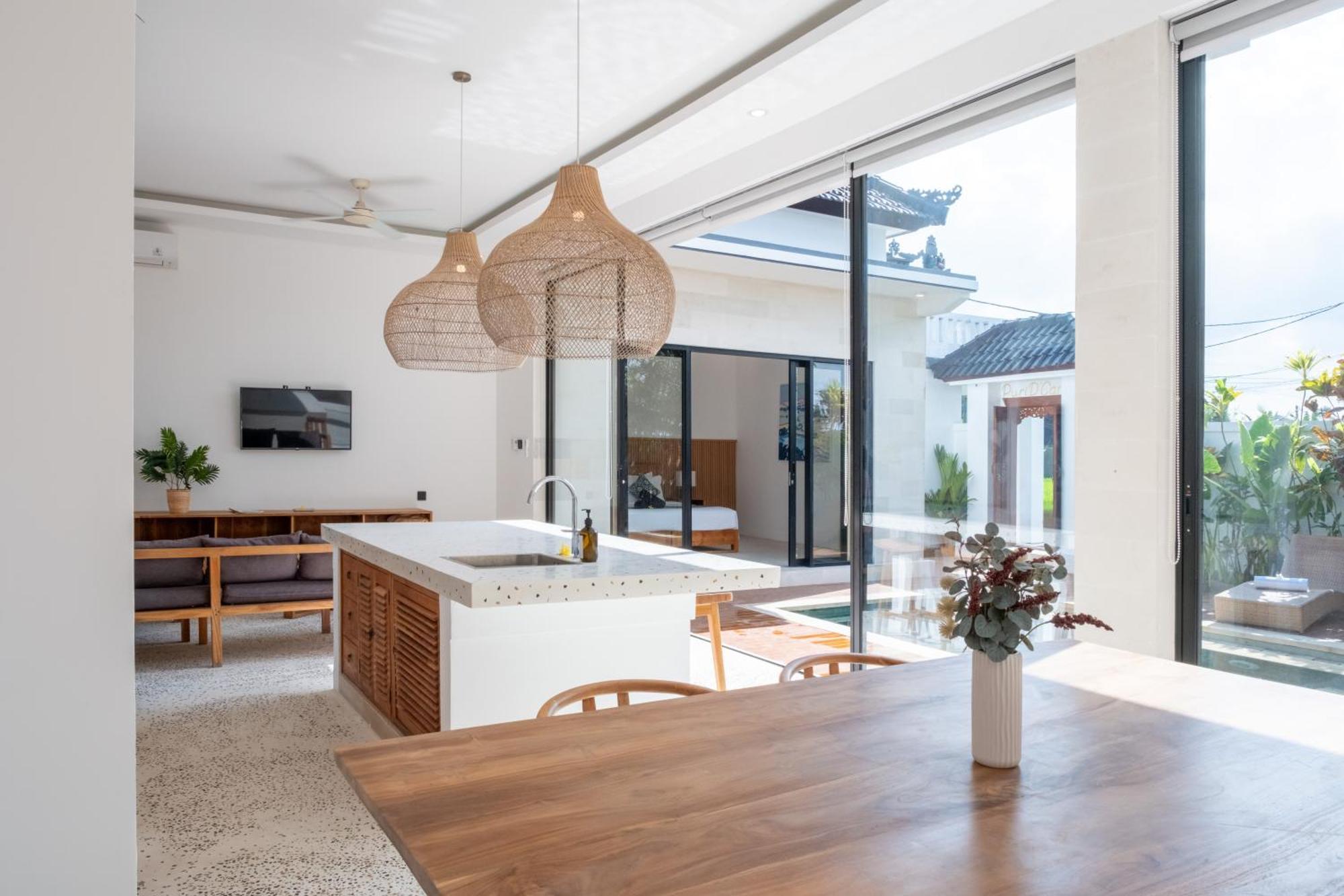 Villa Oasis! Luxury, Private, Entire Villa,